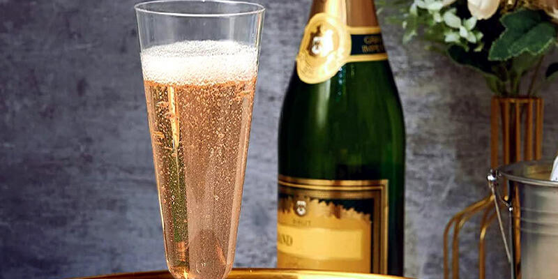 Disposable Transparent Plastic Champagne Glasses