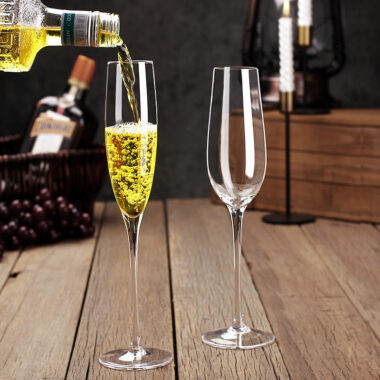 Elegant Crystal Champagne Glasses