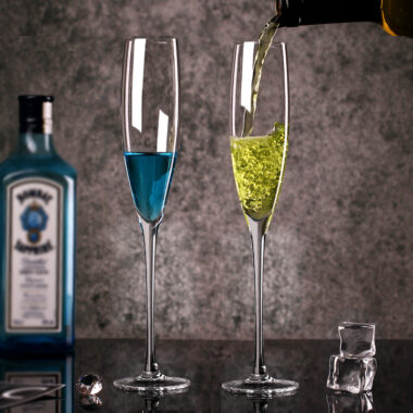 Elegant Crystal Champagne Glasses