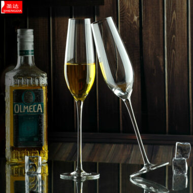 Elegant Crystal Champagne Glasses