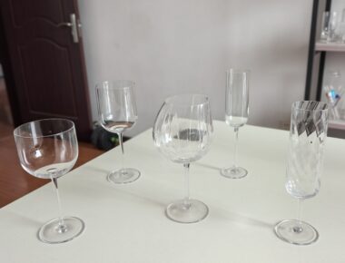 Crystal Cocktail Glasses for White