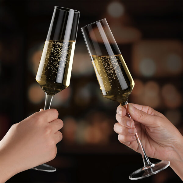 champagne flute glasses for wedding tables