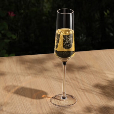 champagne flute glasses for wedding tables